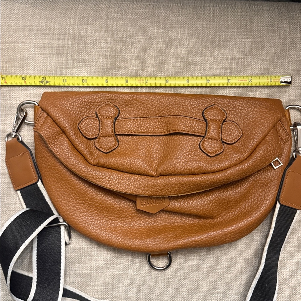 Elegant Brown Crossbody Bag - Picture 5 of 6